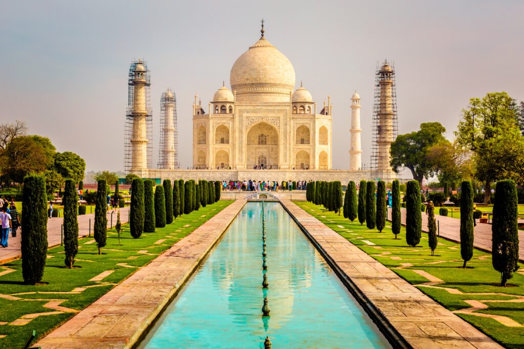 A beautiful vertical shot of Taj Mahal building in Agra India under a clear sky