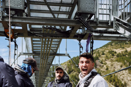 The Sense Jumping Pont Tibetà